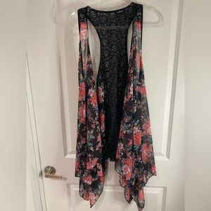 *Like New* Black Floral Draped Tunic/Vest- Size 4/5